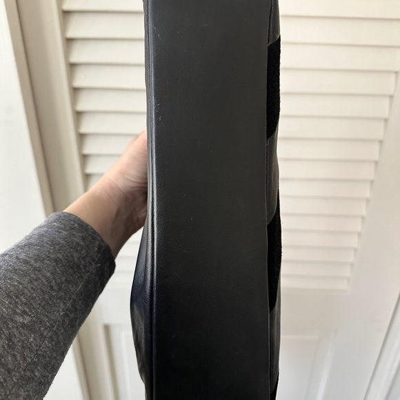 Kurt Geiger Large SoHo Black Chain Strap Shoulder Bag - Picture 9 of 10